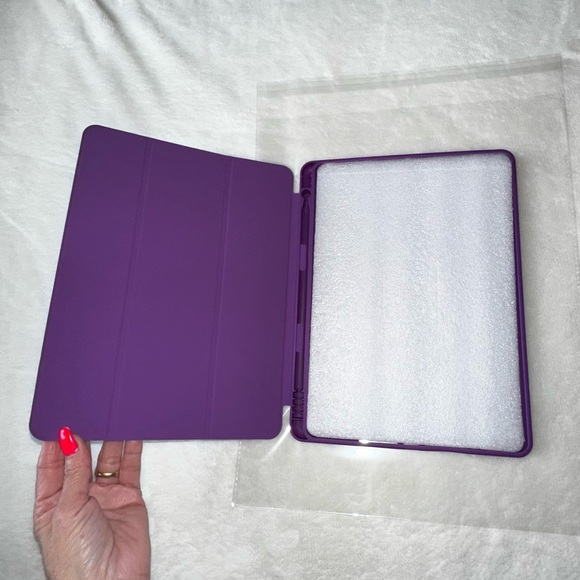 10.21nch TPU Smart Stand Back Case Cover With Pencil Holder (Dark Purple) NEW - Picture 14 of 16